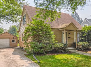 511 S Edison Ave, Elgin, IL 60123