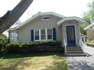 506 Kingsley Ave, Saint Joseph, MI 49085
