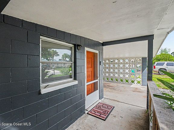 4th image of 380 Hunt Dr