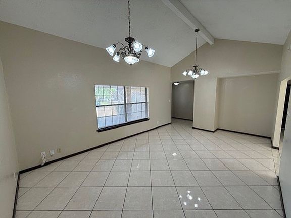 3rd image of 516 Saint James Dr