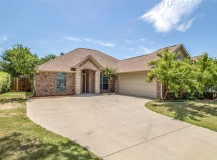 301 Jade Ln, Weatherford, TX 76086