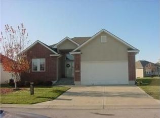 4820 SW Soldier Dr, Lees Summit, MO 64082