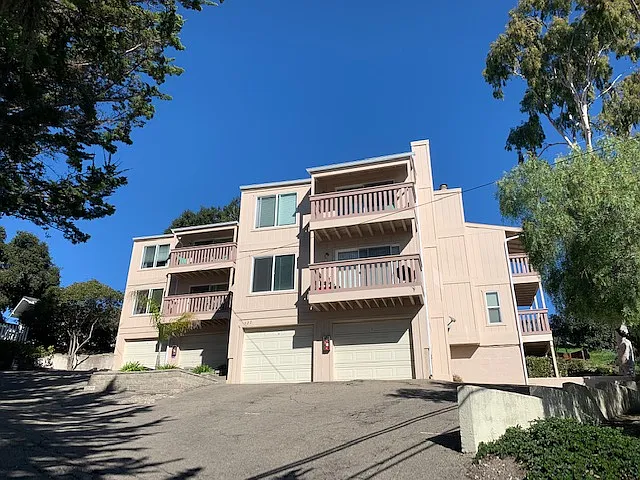 2 bed, 1.5 bath, $2,495 — Photo 1