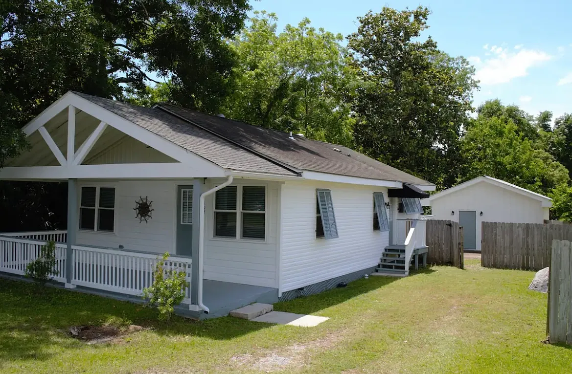 2 bed, 1056 sqft, $2,250 — Photo 1
