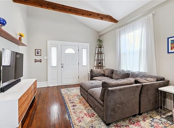 4th image of 2514 Amelia St