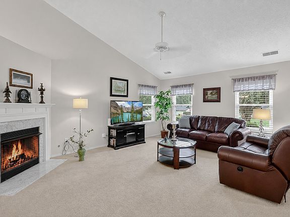 5th image of 7300 Hidden Lake Cir