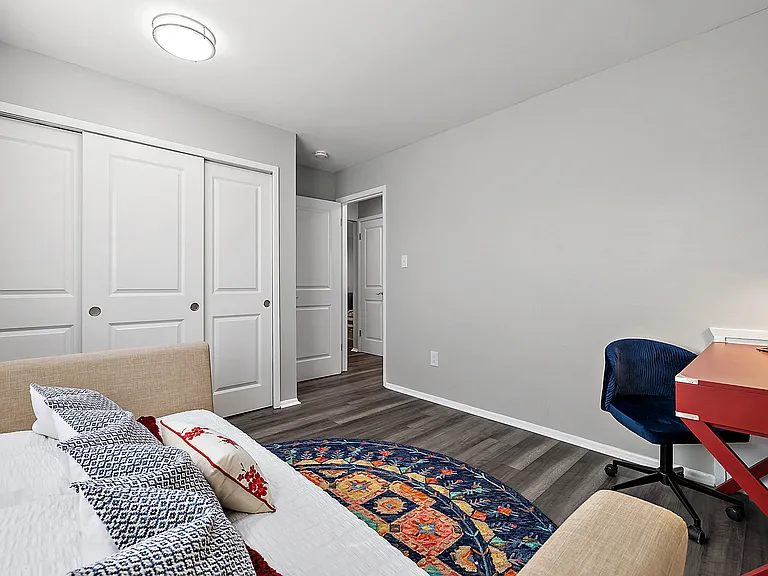 Cherry Hill Village Apartments - Dearborn Heights, MI — Photo 12