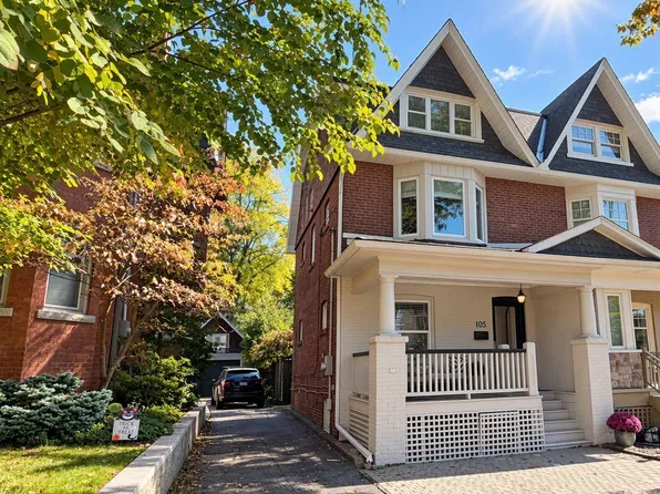 105 Lee Ave, Toronto, ON M4E 2P2