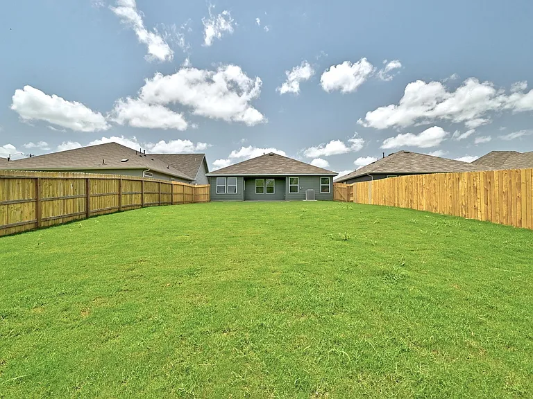 106 N Richland Dr — Photo 20