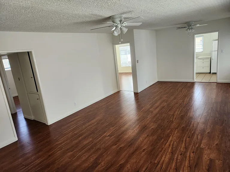 1017 S Shenandoah St #3 — Photo 15