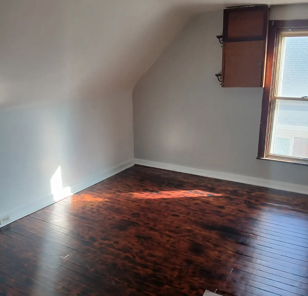 1026 W 21st St — Photo 4