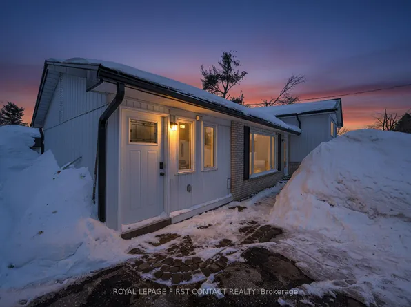 4 Wallis St, Oro Medonte, ON L0K 2G0