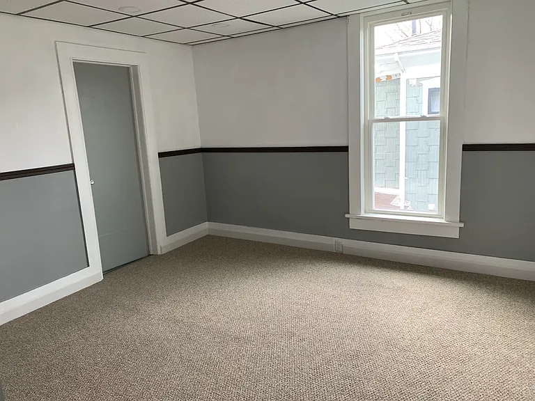 23 Hakes Ave #201 — Photo 20