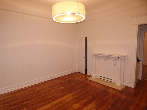 5th image of 442-444 Scott St