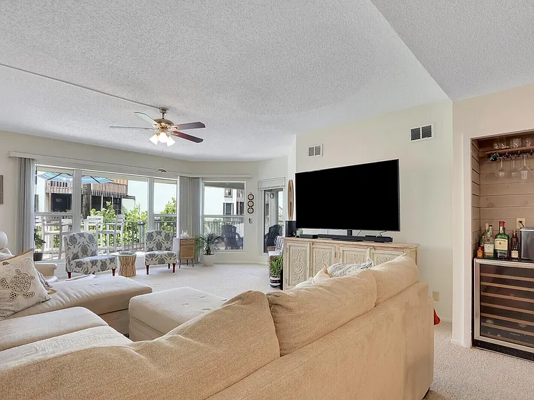 2051 NE Ocean Blvd #A12 — Photo 5