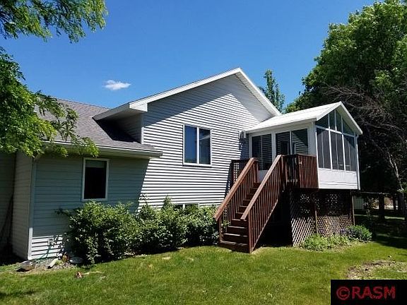 2nd image of 516 Highland Ct