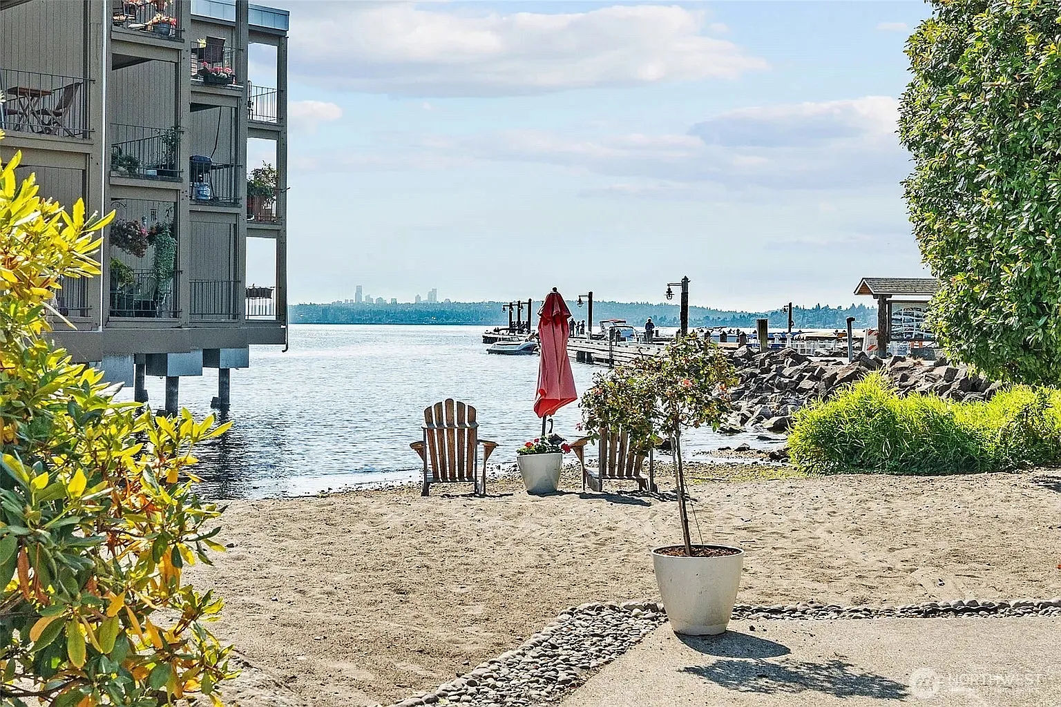 1 bed, 575 sqft, $3,800 — Photo 3