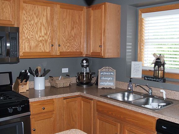 4th image of 1655 N Woodbury Bnd