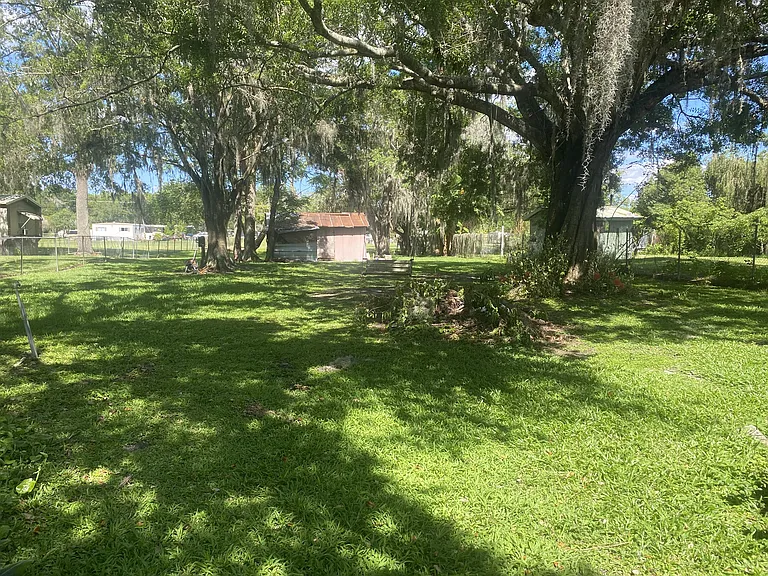 2220 Christy Ln — Photo 12