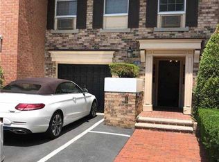 207-03 Estates Dr #145L, Bayside, NY 11360