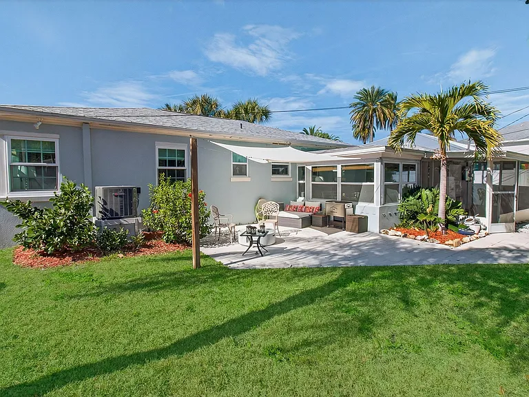 741 Lantana Ave — Photo 28