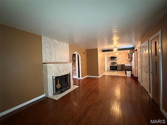 5th image of 2926 Forest Dr