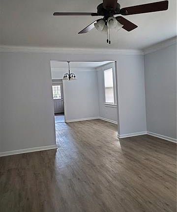 2nd image of 8420 Stroelitz St