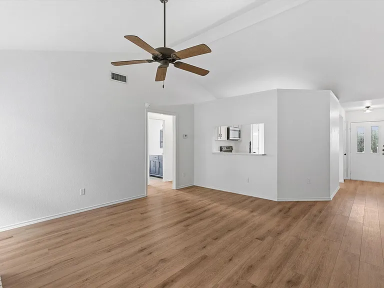 8181 Edge Water Dr — Photo 15