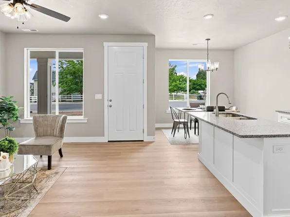 809 S 270 E #2, Smithfield, UT 84335