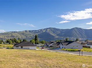 47 Sailing Hawk Ln, Manson, WA 98831