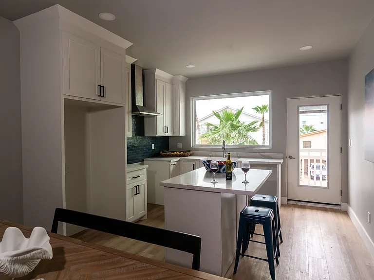 111 W Sunny Isle St #202 — Photo 17