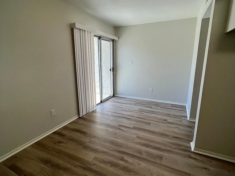 9905 El Camino Real #14 — Photo 5