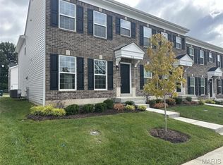 316 Fall Harvest Pkwy, Wentzville, MO 63385