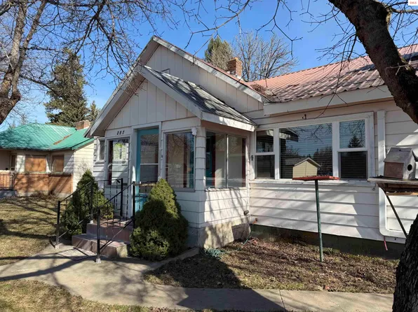 257 5th St, Priest River, ID 83856