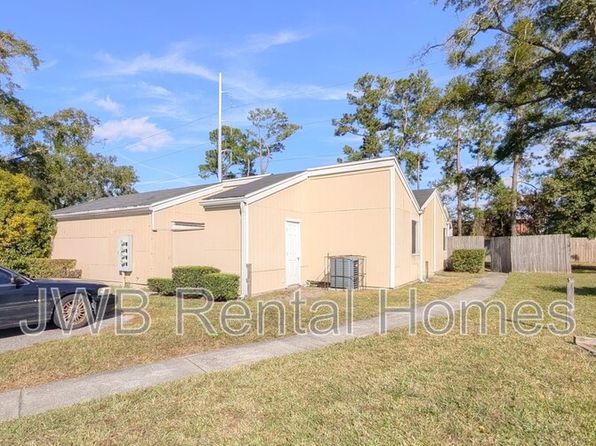 8121 San Jose Manor Dr E APT 4