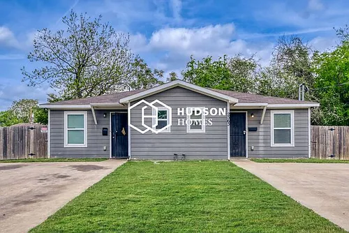 2563 Elsie Faye Heggins St Photo 1