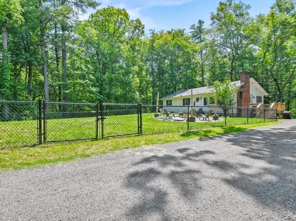 180 Slab Bridge Rd, Assonet, MA 02702