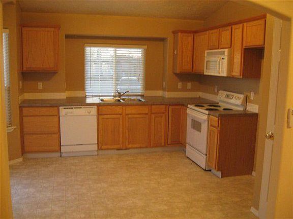 3rd image of 538 E Dooley Ct