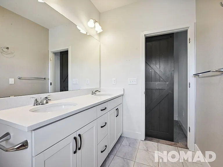 2592 Iola St — Photo 15