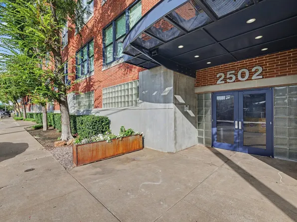 2502 Live Oak St APT 338, Dallas, TX 75204