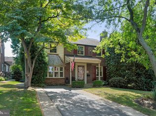 1519 Sunnyhill Ln, Havertown, PA 19083