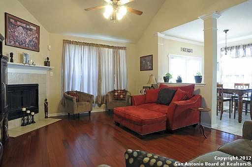 4th image of 124 W GRASSLAND DR