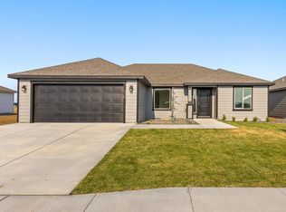 6813 Brooks Ave, Pasco, WA 99301