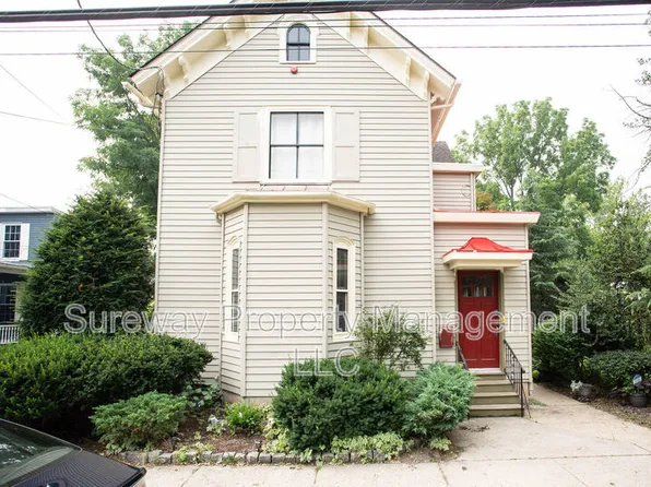 16 Union St, Medford, NJ 08055