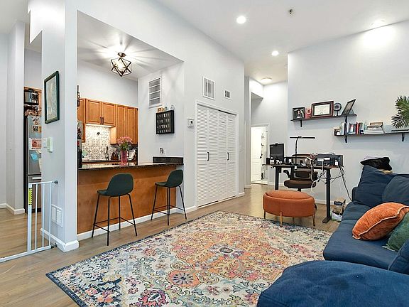 5th image of 150 61st St #2-1R