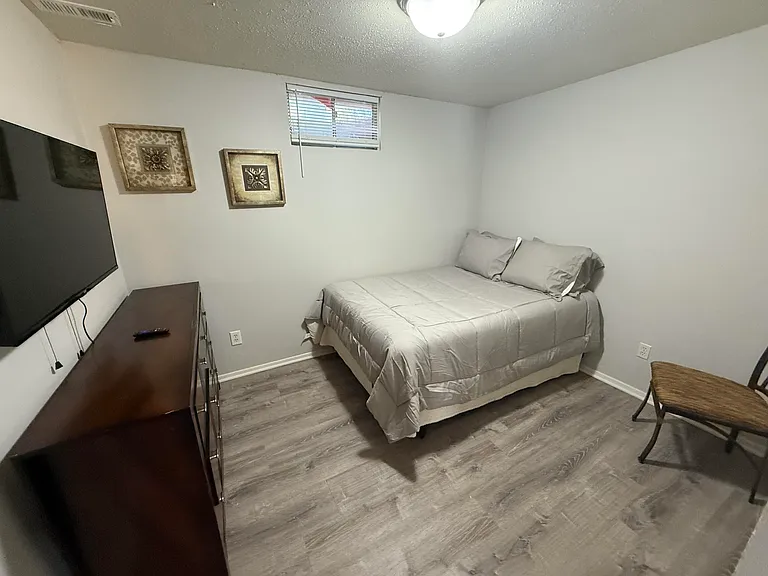 207 Wheaton Ct — Photo 17