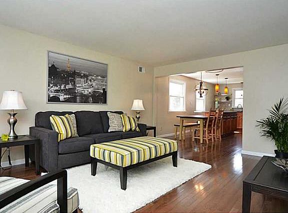 3rd image of 18 Brentwood Dr