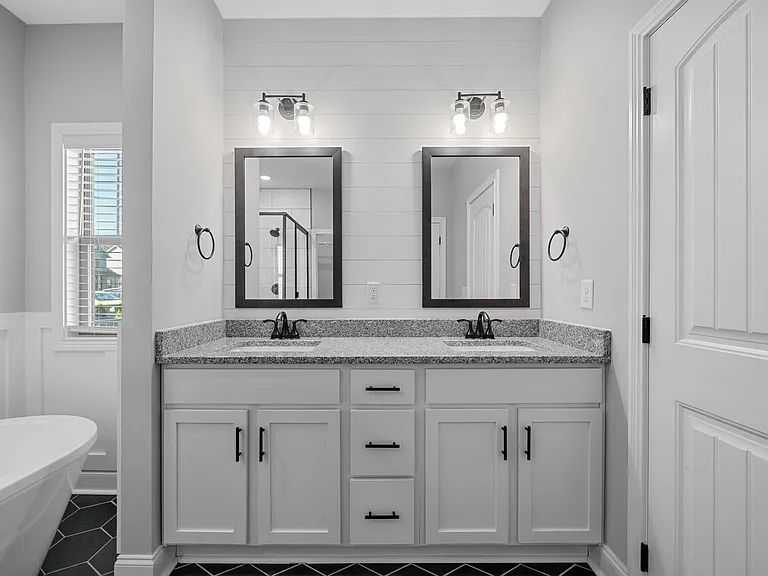 573 Bowden Dr — Photo 21