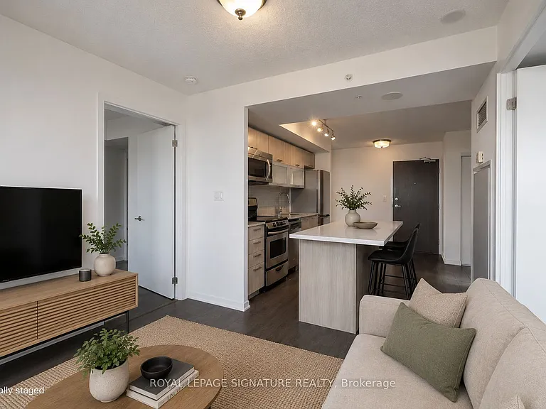 68 Abell St #923 — Photo 20
