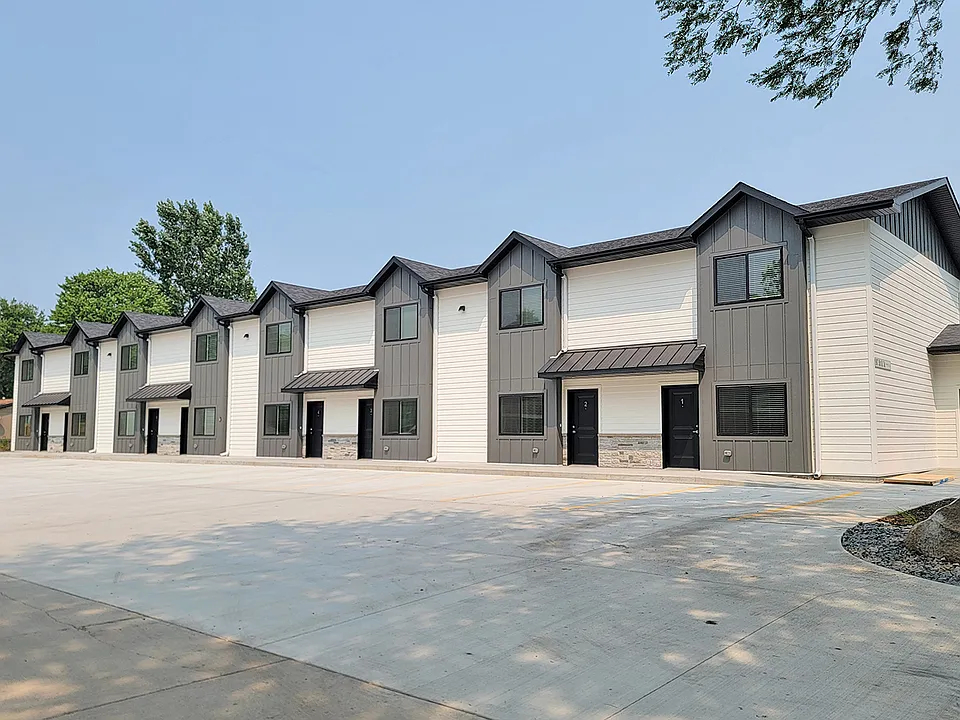 907 5th Street South